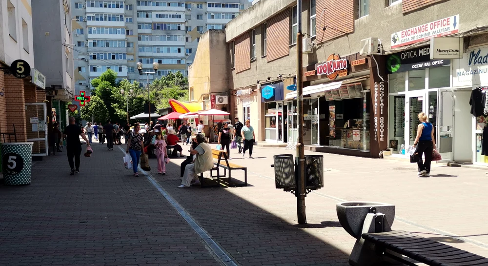 Oamenii nu-și pun prea mult problema pregătirii pentru urgențe FOTO: A. Mitran