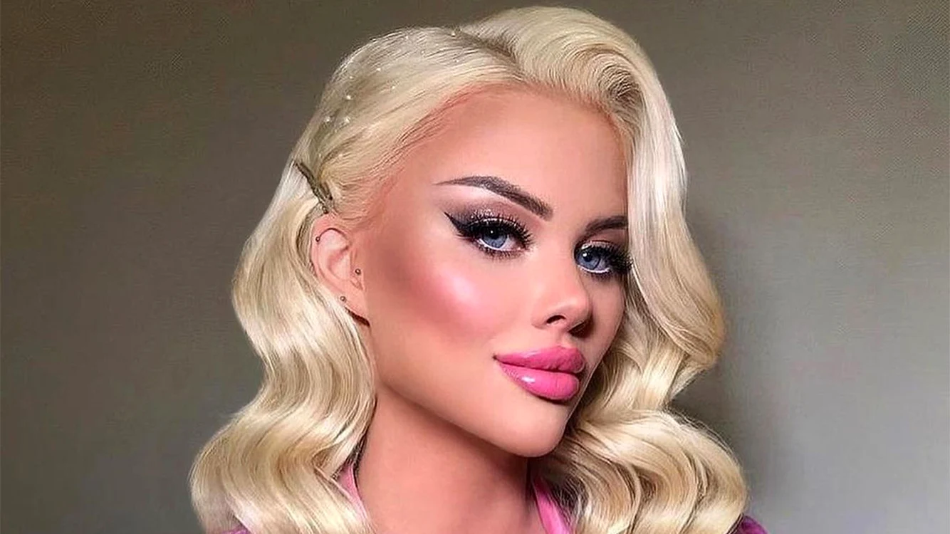 Lolo Pink (23 de ani)