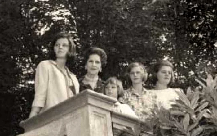 Regina Mamă Elena şi Principesele, la Florenţa