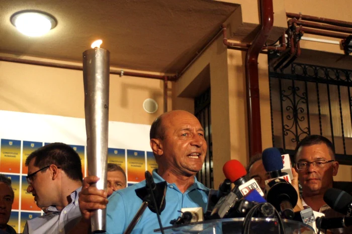 Traian Băsescu a făcut apel la unitate politică, pentru a recâştiga încrederea Europei FOTO: Mediafax
