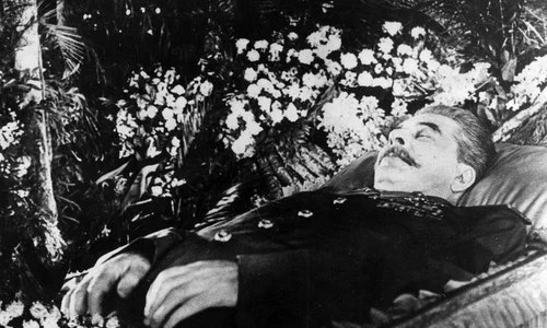 A încetat din viaţă I V  Stalin (Iosif Vissarionovici Djugaşvili), şef al Partidului Comunist al Uniunii Sovietice jpeg