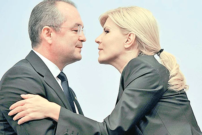 7 martie. Elena Udrea a susţinut un discurs în faţa membrilor PDL. Ea şi-a prezentat moţiunea cu care candidează la preşedinţia partidului, intitulată „Noul PDL. O Nouă Românie” (Fotografii: Mediafax)