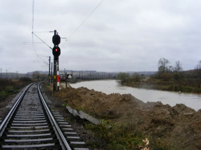 Circulaţia feroviară întreruptă în Mehedinţi FOTO Corina Macavei