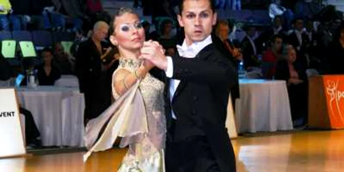 Ploieşti: Florentina Constantinescu dansând cu graţie