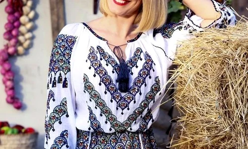 2 andreea esca jpg jpeg