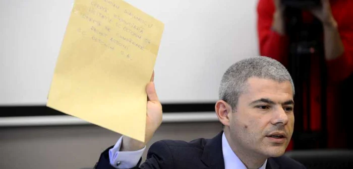 Remus Vulpescu este unul 
dintre cei cărora i s-a oferit şpagă 
pentru a determina încheierea unui contract oneros cu Hidroelectrica 
p Foto:
mediafax