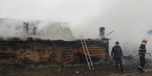 Incendiul a pornit de la furtunul unei butelii