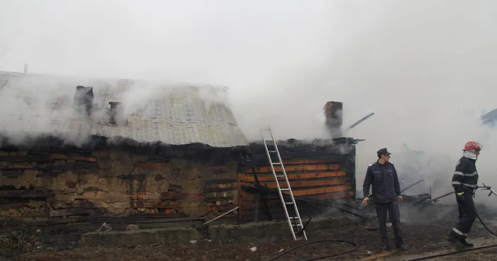 Incendiul a pornit de la furtunul unei butelii