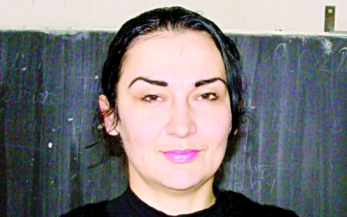 Nuţica Crăciun este  în concediu medical