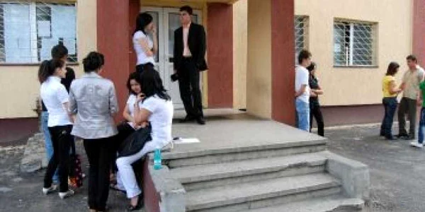 De pe băncile şcolii direct în şomaj