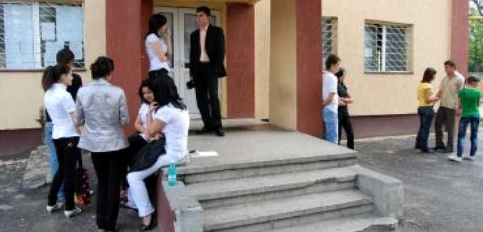 De pe băncile şcolii direct în şomaj
