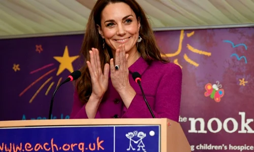 1 kate middleton unghii rosii jpg jpeg