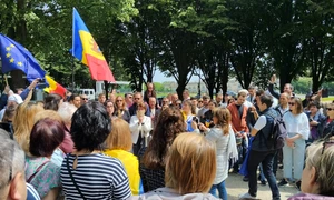 Paris diaspora moldoveneasca jpeg