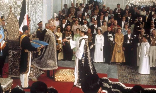 Darya i Nur   „Oceanul de lumină” al Orientului  Istoria celui mai mare diamant roz din lume jpeg