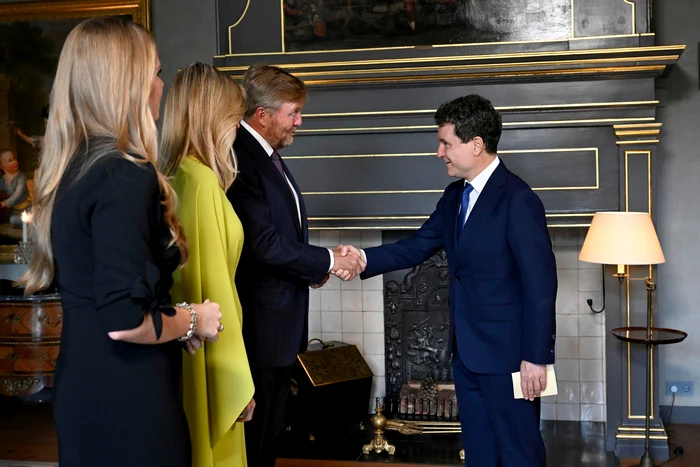 Nicușor Dan, întâmpinat de regele Willem-Alexander al Țărilor de Jos FOTO Profimedia