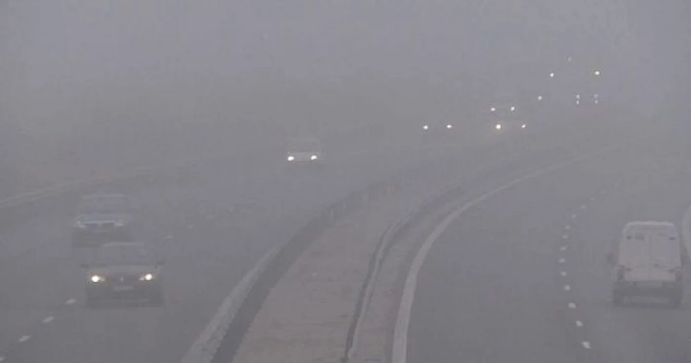 Ceaţa pune traficul în dificultate Foto:Arhivă Adevărul