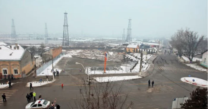 Suprafaţa craterului a ajuns, ieri, la aproape 2.000 de metri pătraţi