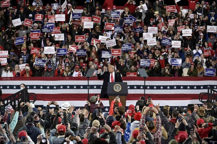 Trump la Valdosta in Georgia in primul sau miting electoral dupa alegerile din 3 noiembrie FOTO EPA-EFE