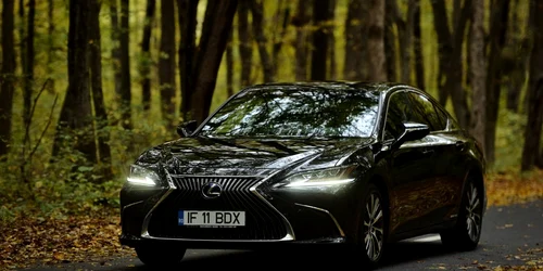 Lexus ES300h