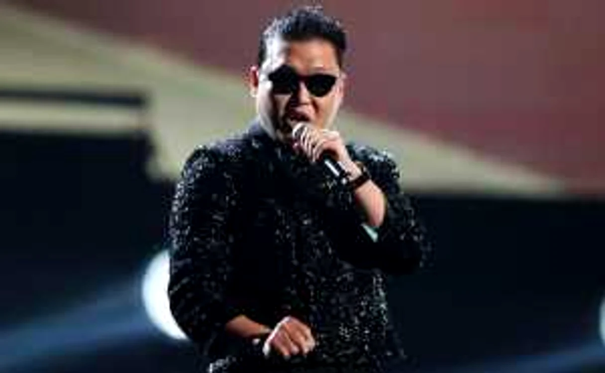 Videoclipul piesei „Gangnam Style”, interpretate de Psy, are peste 970 de milioane de vizualizări pe YouTube FOTO Reuters
