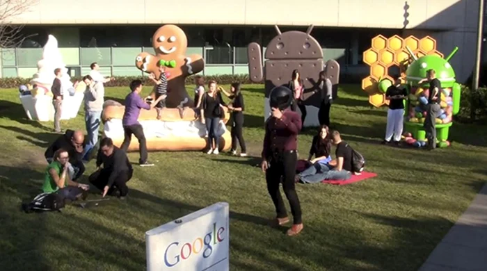 Varianta Google se petrece printre statuetele care reprezintă sistemele de operare