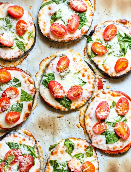 mini pizza cu vinete jpeg