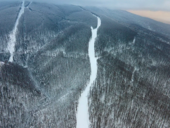 Cea mai lungă pârtie de schi din România este în Munţii Banatului FOTO Graţian Dobre