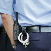 politist cu catuse jpeg