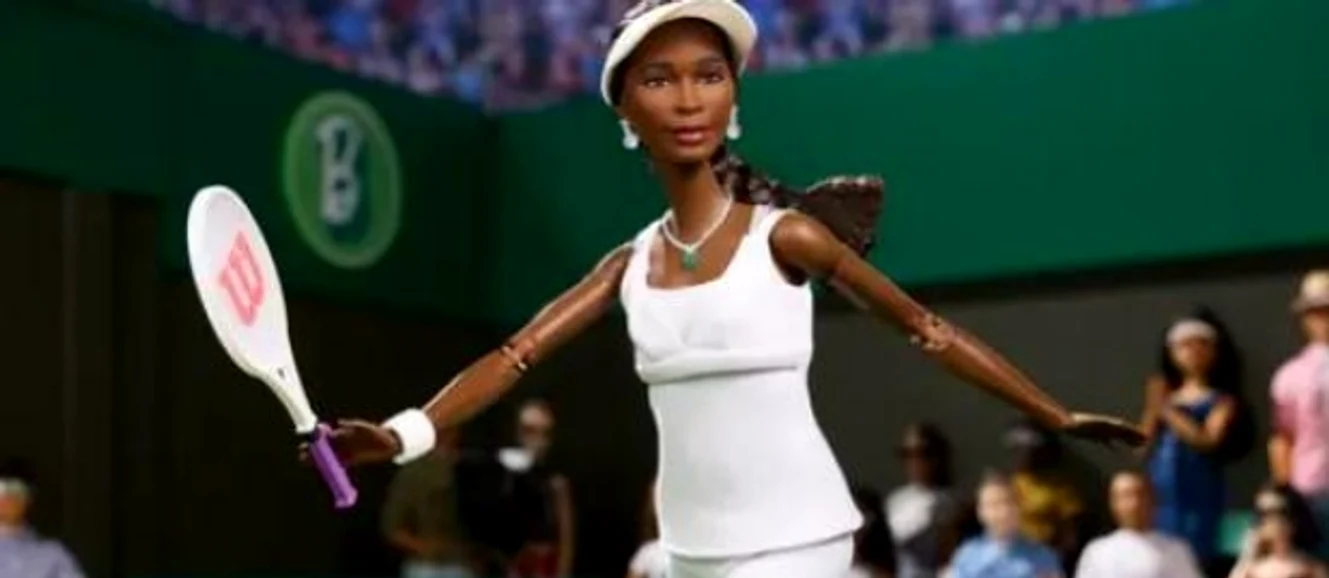 Păpușa Barbie înfățișând-o pe Venus Williams