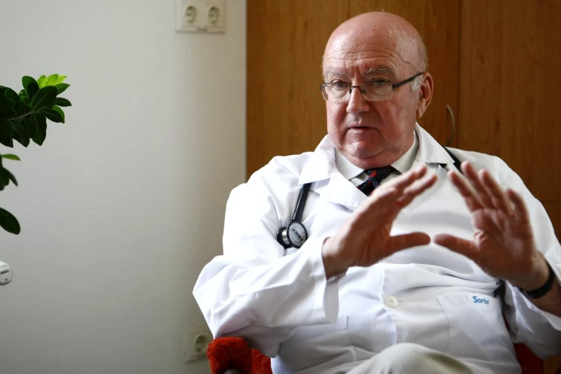 Prof. dr. Ion Bruckner spune, cu regret, că medicii de astăzi uită o serie de lucruri important: să discute, să comunice şi să consulte pacientul FOTO Eduard Enea