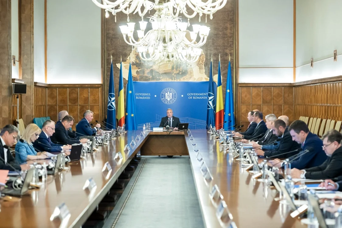 Miniştrii Cabinetului Ciucă într-o şedinţă de Guvern FOTO gov.ro