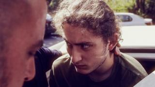 Tatăl lui Vlad Pascu, șoferul drogat de la 2 Mai, vorbește: „Fiul meu nu a folosit substanțe atunci“ - înregistrare video. Tatăl lui Vlad Pascu, șoferul drogat de la 2 Mai, vorbește: „Fiul meu nu a folosit substanțe atunci“ - înregistrare video.