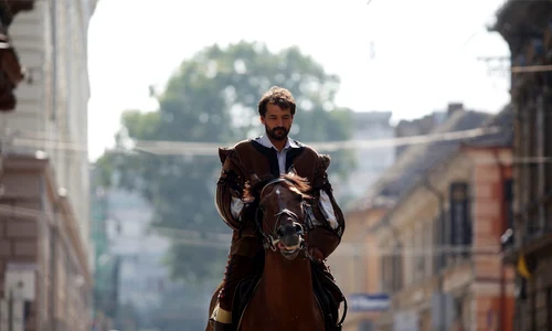 Zăresc un prinţ călare jpeg