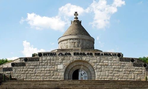 Și din satul meu au fost eroi la Mărășești! Fotografii ale monumentelor dedicate Eroilor din Primul Război Mondial realizate de cititorii revistei HISTORIA jpeg