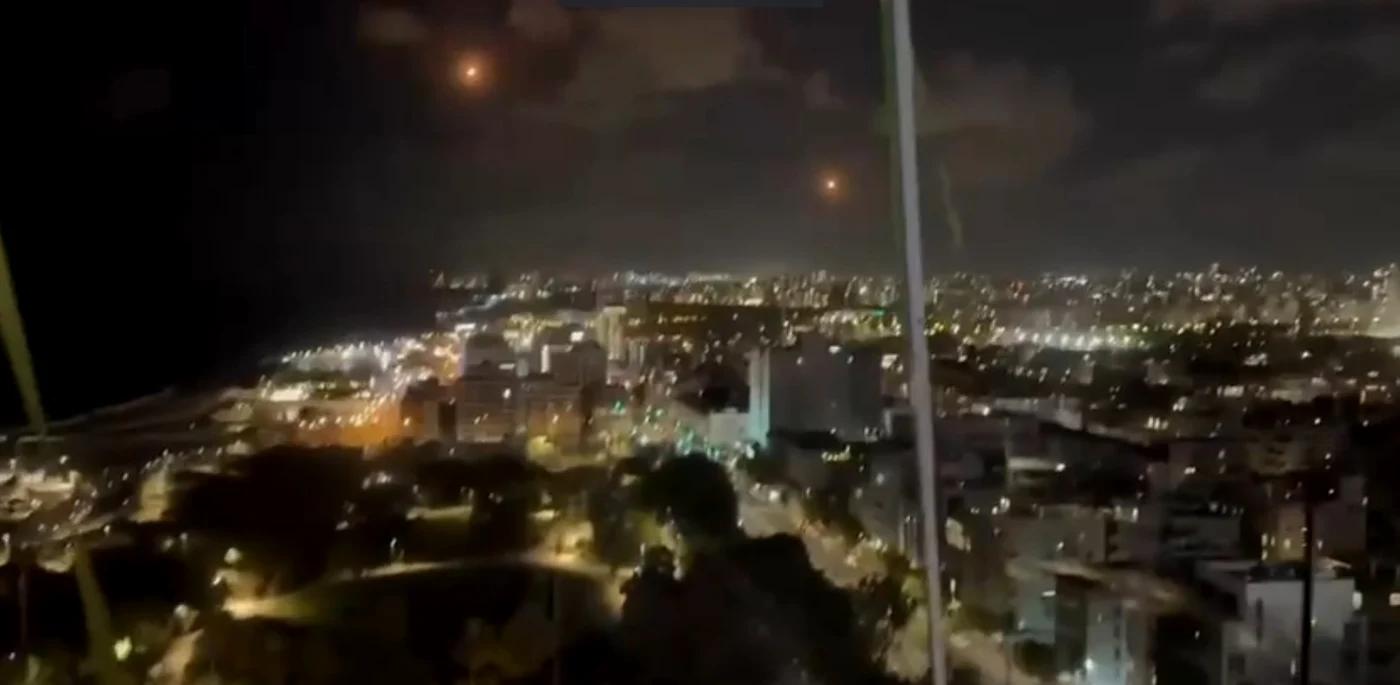 Iranul a lansat 200 de rachete împotriva Israelului  Foto: Captură video