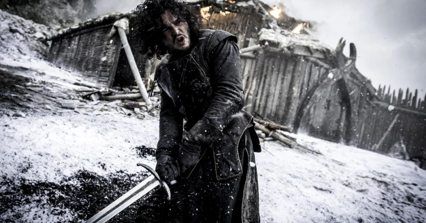 Actorul britanic Kit Harington îl interpretează pe cel mai iubit personaj al seriei, Jon Snow FOTO HBO