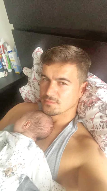Adrian Alexandrov îşi creşte fetiţa în Costa Rica