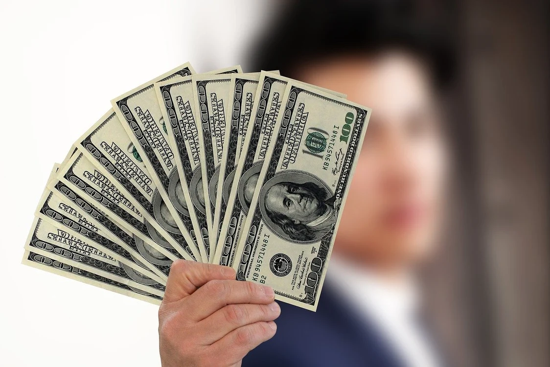 Cine sunt cei mai bogați români din topul Forbes al miliardarilor lumii.