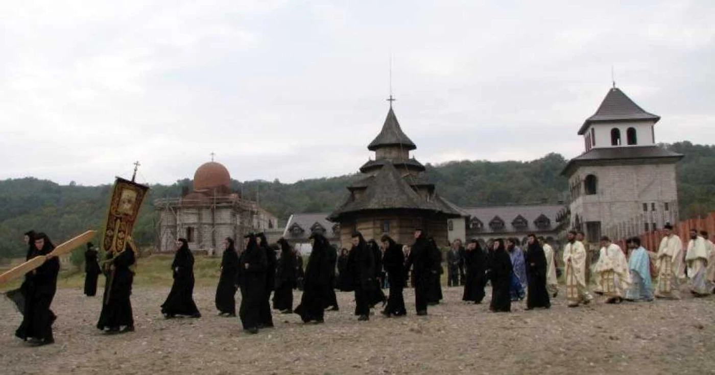 Pelerinaj de Înviere la mânăstirea Slatina Nera