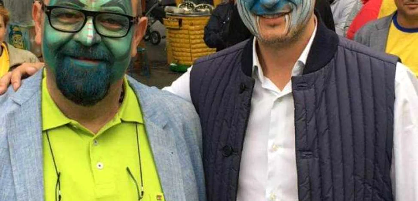 Răzvan Sava (dreapta) este actualul şi fostul preşedinte al PNL Sector 4. FOTO mondonews.ro