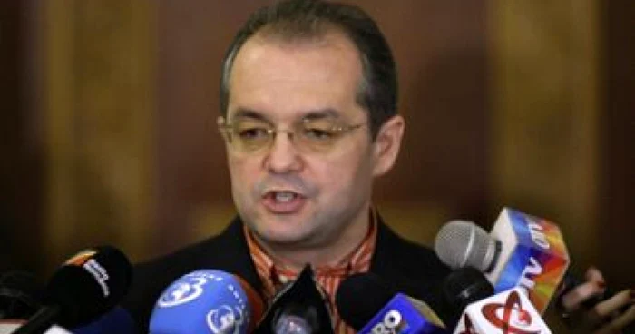VIDEO Boc: "PDL va susţine susţine candidatura preşedintelui Traian Băsescu"