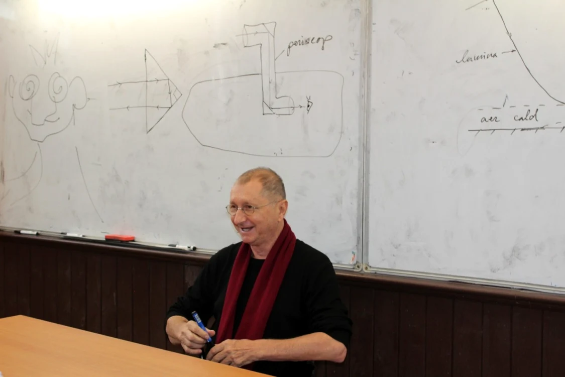 Horaţiu Mălăele a fost prezent la întâlnirea de 50 de ani de la terminarea liceului            Foto. Alin Ion