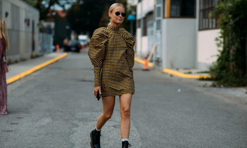 Rochii de primăvară 2019  Se poartă volanele, umerii bufanţi şi tricotul jpeg