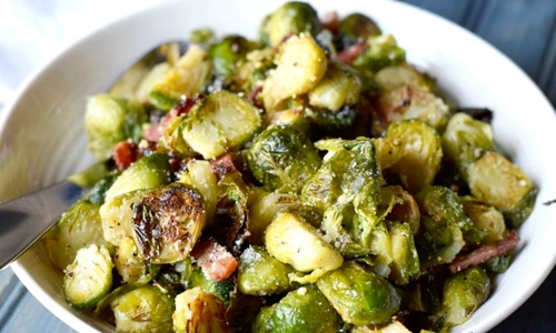 Varza de Bruxelles la cuptor, cu bacon si parmezan jpeg
