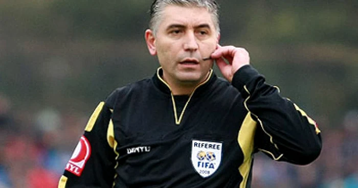 Anton Genov este arbitru FIFA din 1999