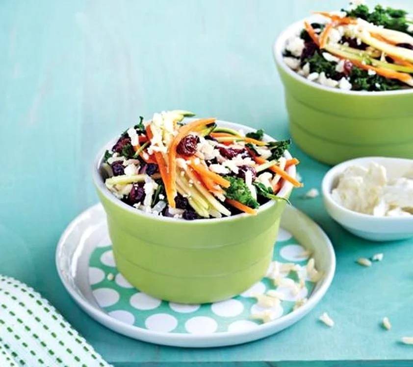 Salata cu morcovi, kale si branza feta jpeg