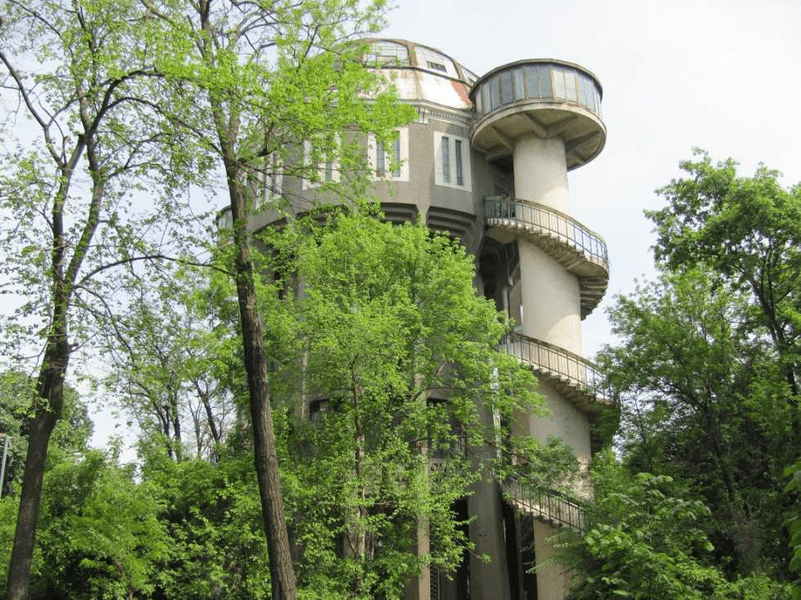 Fostele castele de apă transformate în puncte de observare astronomică și centre de agrement, la Brăila 