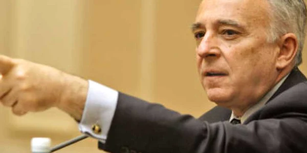 Isărescu: Este nevoie de o dezbatere privind structura cheltuielilor bugetare