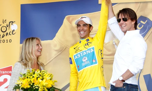 Cameron Diaz şi Tom Cruise s au fotografiat alături de Alberto Contador jpeg