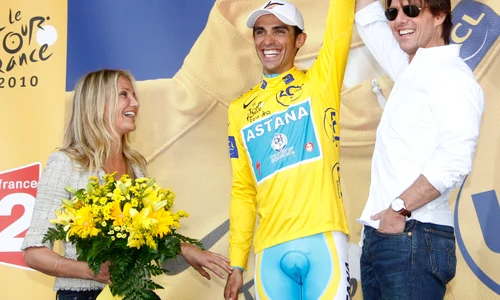 Cameron Diaz şi Tom Cruise s au fotografiat alături de Alberto Contador jpeg